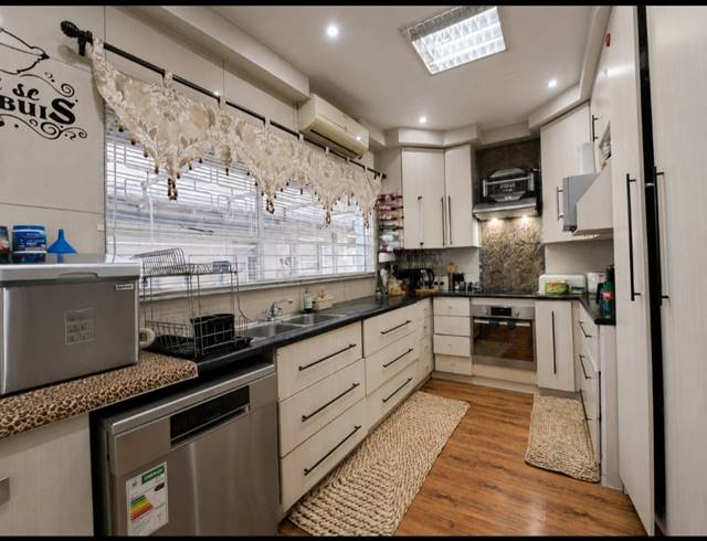 3 BEDROOM HOUSE FOR SALE IN ARCON PARK